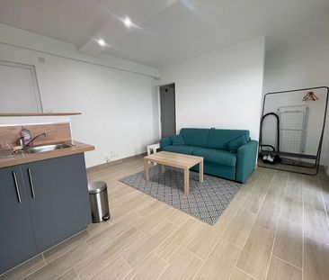 A LOUER - AIX CENTRE VILLE - STUDIO + TERRASSE + CAVE - PRODUIT DE ... - Photo 3