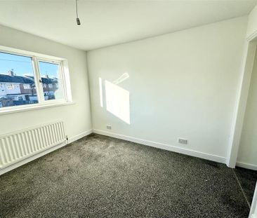 2 bedroom semi-detached house to rent - Photo 6