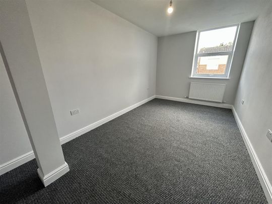 2 Bedroom Flat To Let - Photo 1