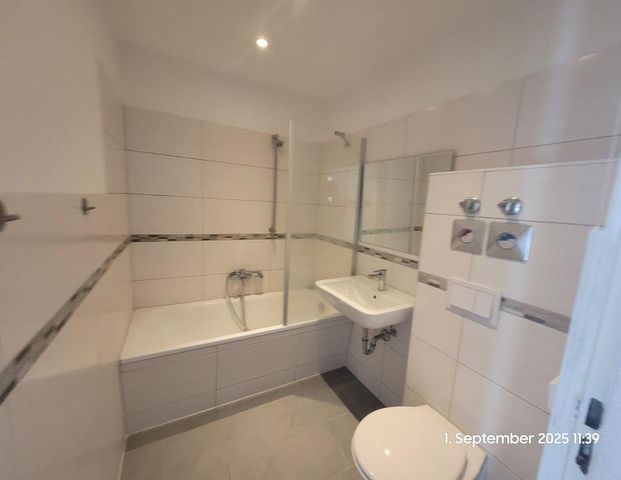 GERÄUMIGE 4 ZIMMER-WOHNUNG FÜR FAMILIEN - EBK & Balkon - Foto 1