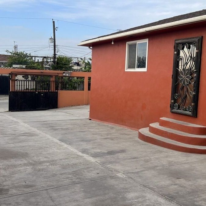 Las Torres, Tijuana, Baja California - Photo 1