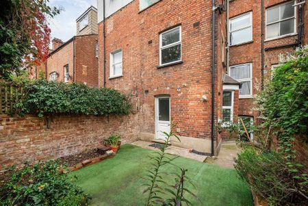 2 bedroom flat to rent - Photo 4
