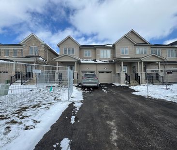 For Lease - 108 Sanderson Drive, Kawartha Lakes, Ontario - Photo 5