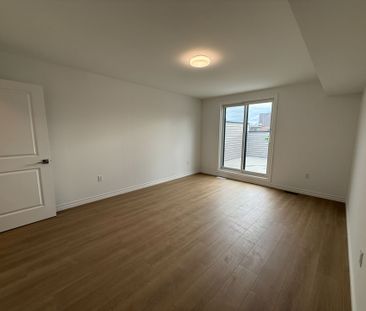 For Lease - 2 Slessor Boulevard Unit# 11, Grimsby, Ontario - Photo 3