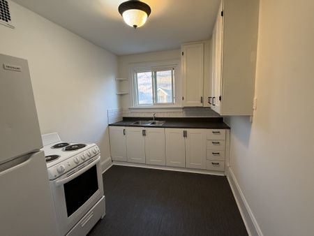 For Lease - 47 King Street Unit# 4, Prince Edward County, Ontario - Photo 5