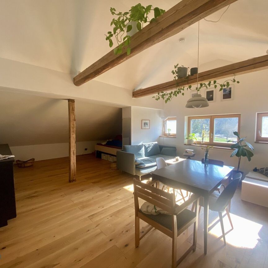 Charmante Dachgeschoßwohnung in Kuchl! - Photo 1