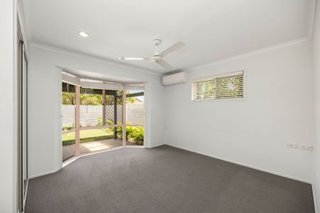Low-Set Villa in Sought-After Park Haven - Photo 4