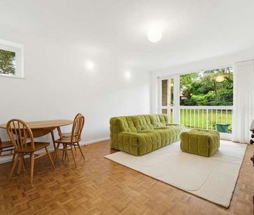 Dene Court, Mount Avenue, W5 - Photo 1