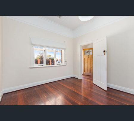 69 London Street, Mount Hawthorn, WA 6016 - Photo 4