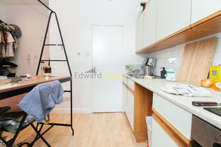 Studio to rent - Photo 5