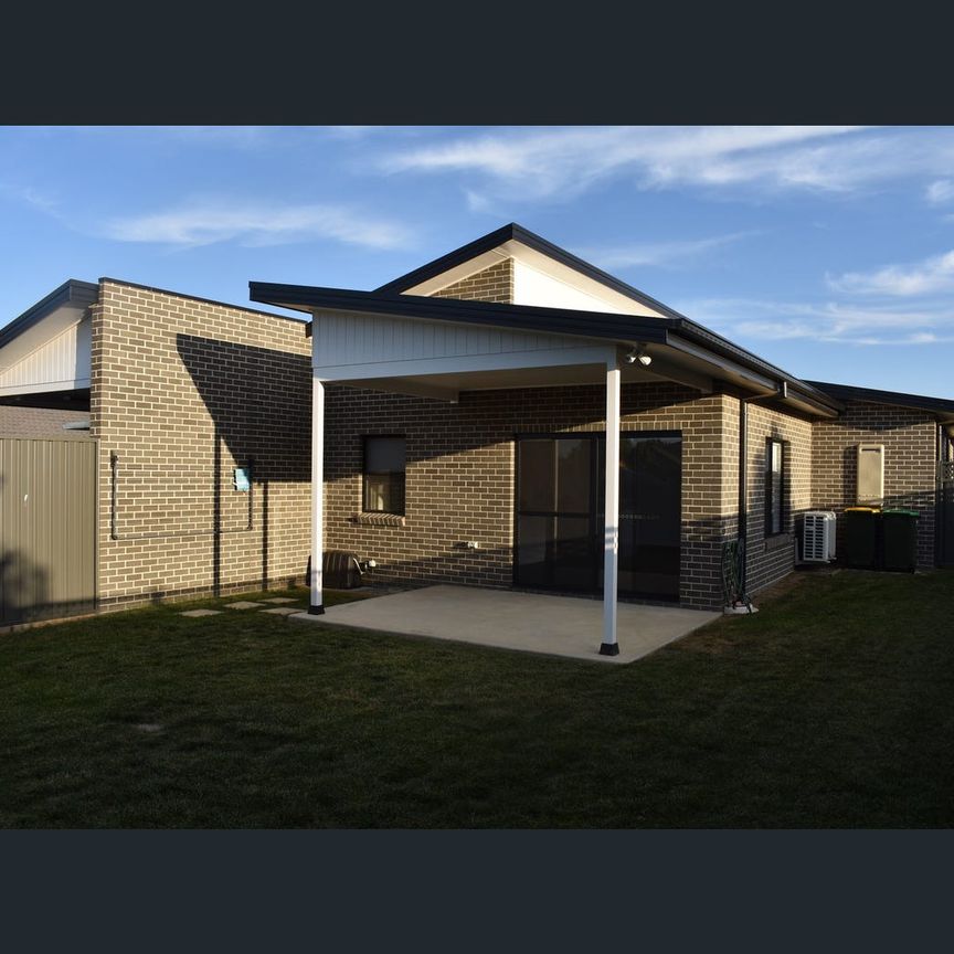 1 Heath Street, Goulburn, NSW 2580 - Photo 1