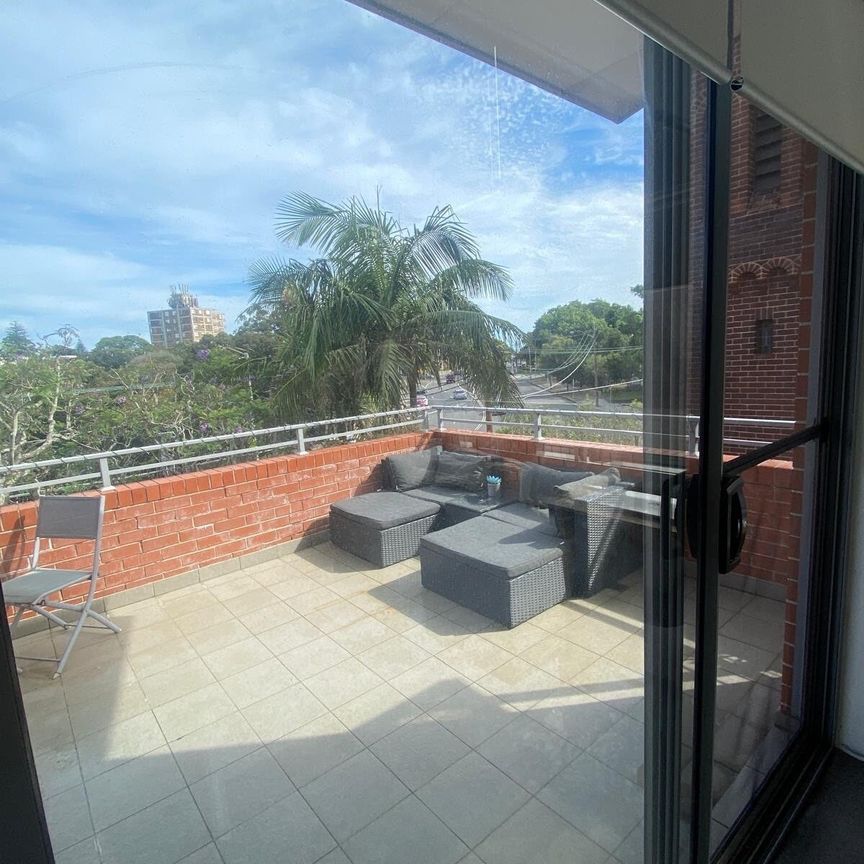 Bellevue Hill - Photo 1