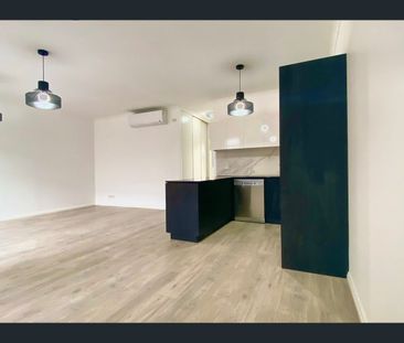 444/111 Punt Road, Windsor, Vic 3181 - Photo 5