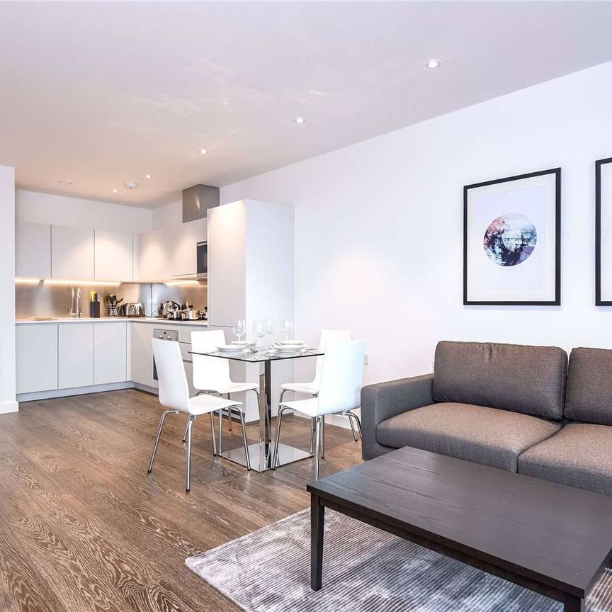 A stunning one bedroom apartment to rent in a highly desirable development in Queens Park. The property is conveniently located a short distance to Queens Park Station. - Photo 1