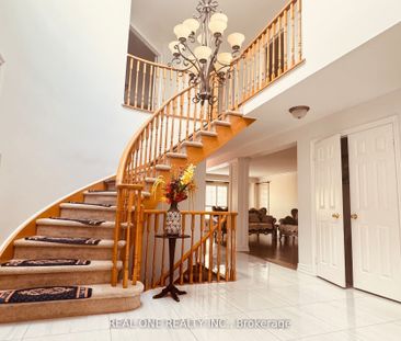 For Lease - 3 Elmsley Drive, Richmond Hill, Ontario - Photo 4