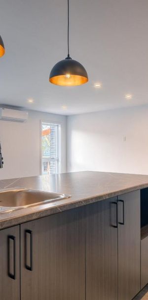 5 1/2 à Louer – Dernier étage - Photo 1