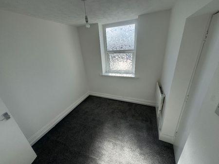 Flat , Osbourne Apartments, Maitland Avenue, Thornton-Cleveleys - Photo 2