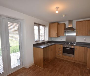 3 bedroom semi-detached house to rent - Photo 3