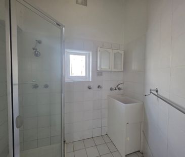 Freshly Painted Period Style home! - Photo 6