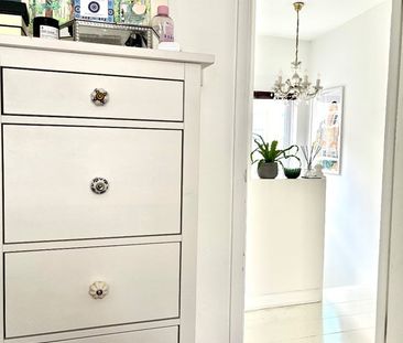 2 Bed Maisonette, Bethnal Green Road, E2 - Photo 2