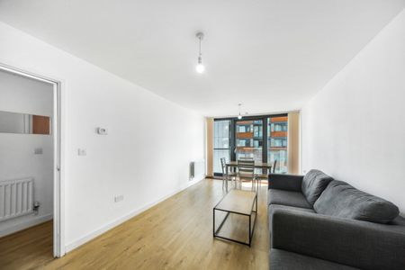 1 Bed Flat, Proton Tower, E14 - Photo 5