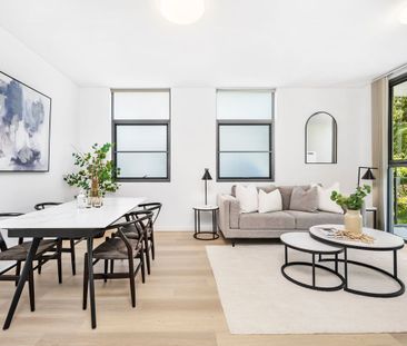 Leafy Outlook, Stylish Interiors, Unbeatable Location - Photo 2