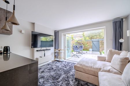 1 Bed Flat, Bartle Road, W11 - Photo 5