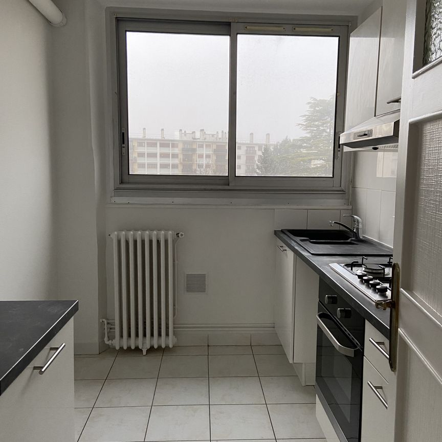 Location Appartement 3 pièces 51m² ORLEANS 45000 - Photo 1