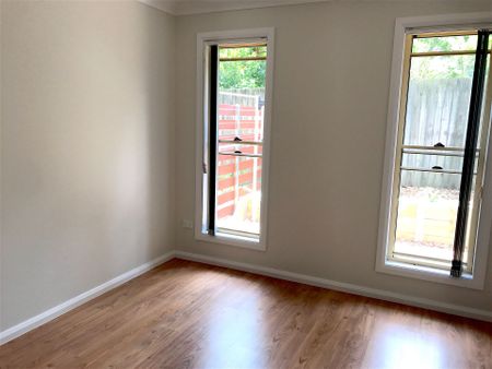 Deposit Paid @ $750 pw - Immaculate Private 2 Bedroom Villa - Photo 2