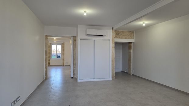 Location Maison 5 pièces 175m² ST LOUBES 33450 - Photo 1