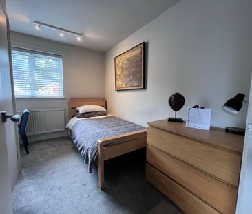 4 bedroom detached house to rent - Photo 3