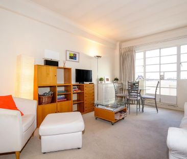 Studio to rent - Photo 6