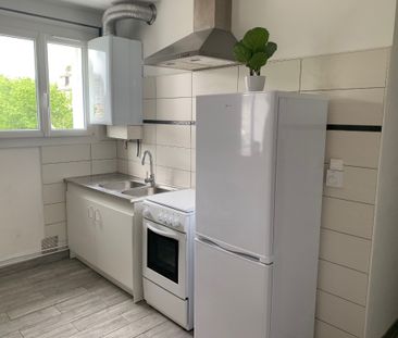 Appartement F2 à louer à CHATEAUDUN - Photo 4