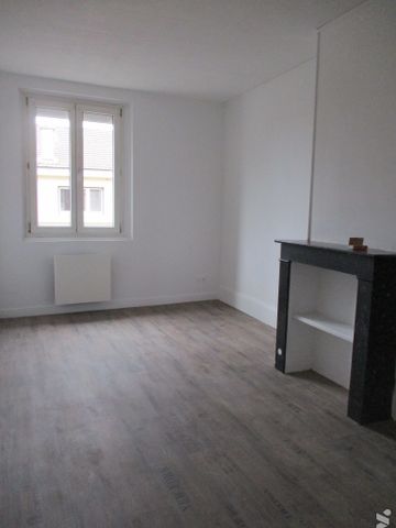 MONTHOIS, une maison d'habitation entièrement rénovée. - Photo 2