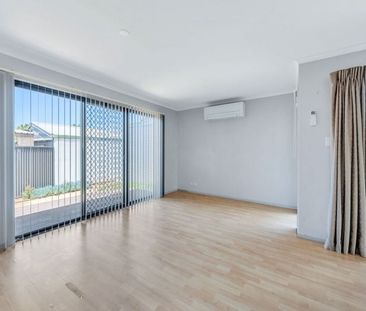 1A Regent St, Port Elliot SA 5212 - House For Rent | Domain - Photo 1