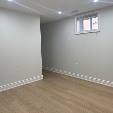 For Lease - 39 Elinor Avenue Unit# Bsmt, Toronto, Ontario - Photo 1