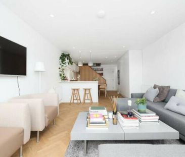 3 bedroom flat to rent - Photo 2