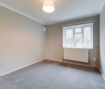 Restons Crescent - Photo 2