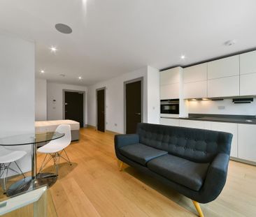 Studio to rent - Photo 1