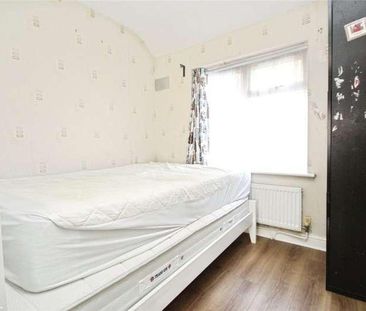 Cropparth Road, Dagenham, RM10 - Photo 1