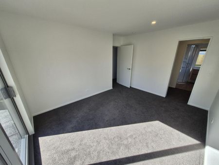 7 Rita Angus Road, Belfast - Photo 2