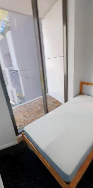 20 gadigal avenue Zetland, Sydney - Photo 1