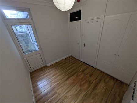 Apartment 9, Patrick Square, Anne Street, Newbridge, Newbridge, Kildare, W12AE62, W12AE62 - Photo 5