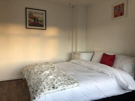 1 bedroom in a house share to rent - Photo 5