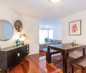 A light & spacious apartment w/ balcony & urban city views | Centra... - Photo 6