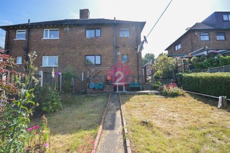 3 bedroom semi-detached house to rent - Photo 3