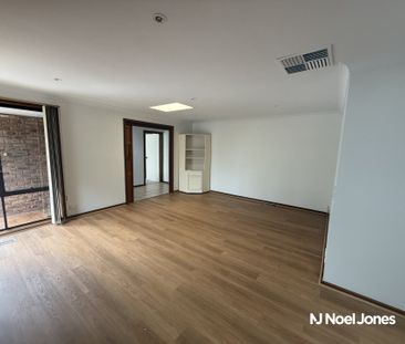 2/4 Iramoo Street, BALWYN - Photo 6