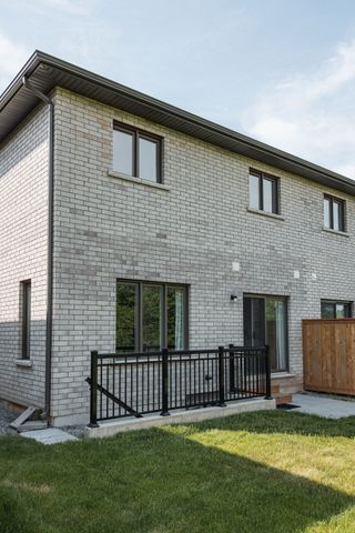 For Lease - 4552 Portage Road Unit# 78, Niagara Falls, Ontario - Photo 3