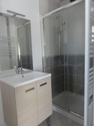 Location Maison 3 pièces 38m² LE CREUSOT 71200 - Photo 4