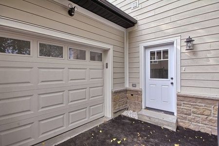 For Lease - 770 Queen (Lower) Street, Newmarket, Ontario - Photo 4